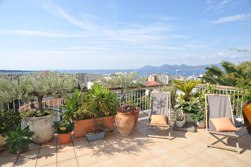 Cannes Rentals, Ref 014, John and John Real Estate, Cannes, France
